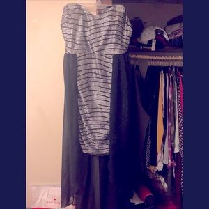 FTF Strapless Sweetheart dress w/train